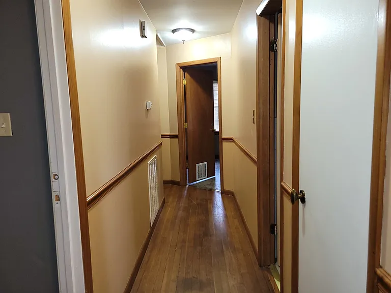 3503 Crestmore Cir NW — Photo 6