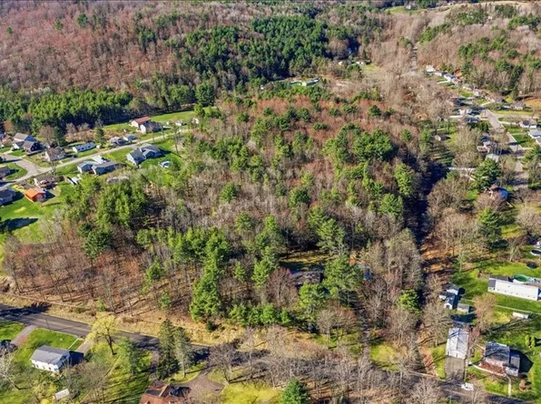 1964 Glenwood Rd, Vestal, NY 13850