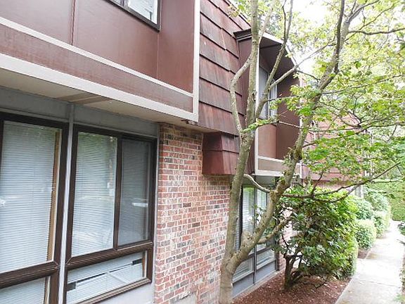 3rd image of 5311 188th St SW #C-12