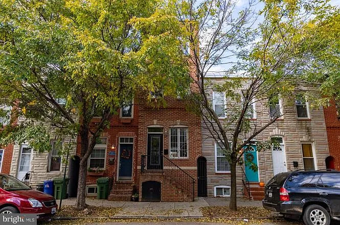 932 S Kenwood Ave — Photo 2