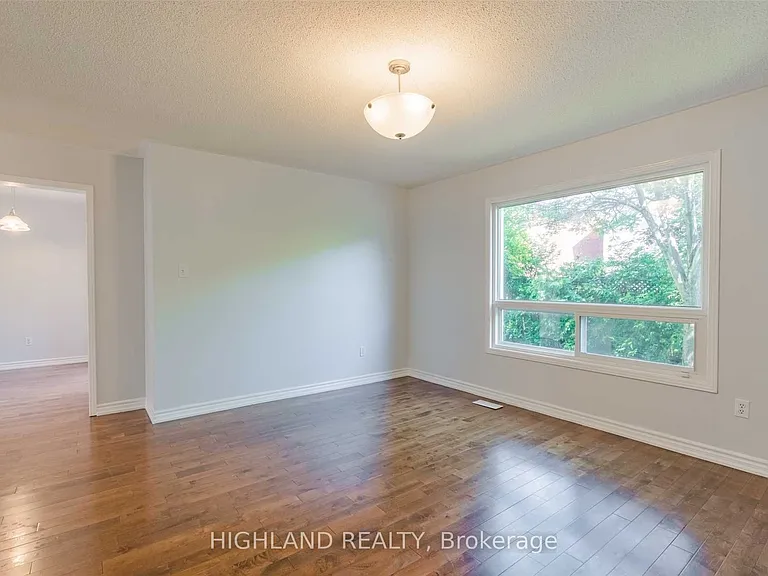 1130 Glen Valley Rd — Photo 4