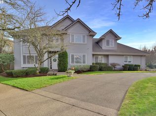 2408 Lakeview Dr, Eugene, OR 97408
