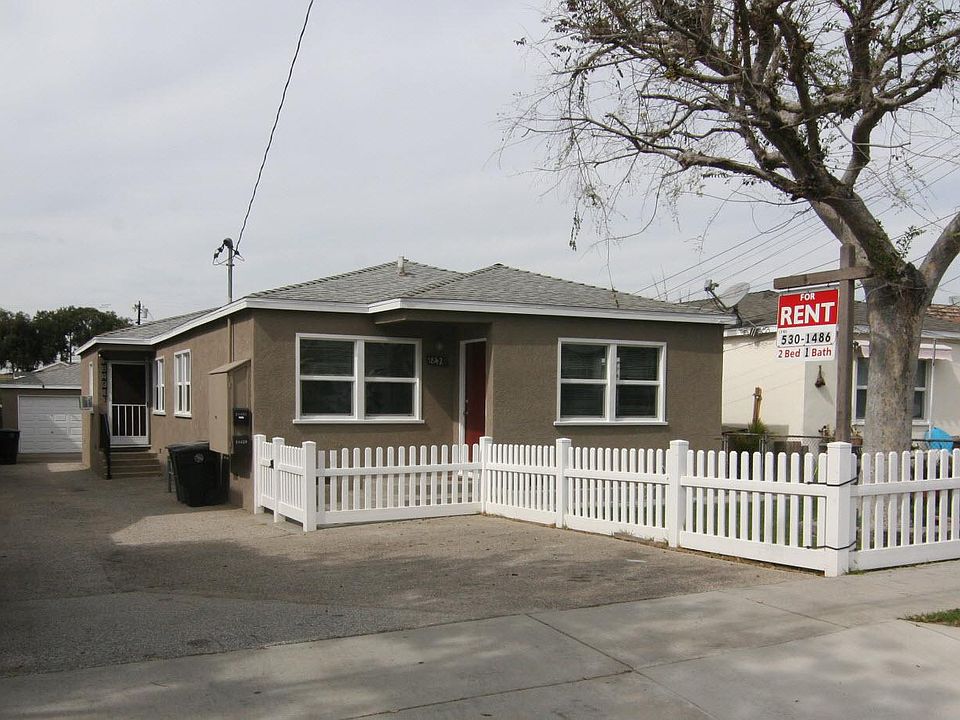1st image of 18429 Grevillea Ave