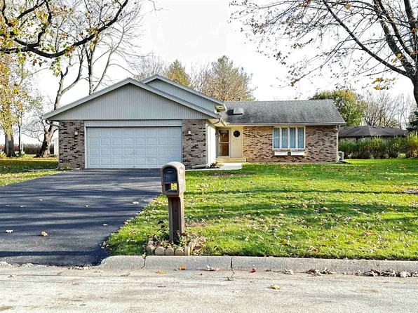 3656 Cutty Sark Rd, Cherry Valley, IL 61016