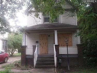 15224 Ridpath Ave photo 1