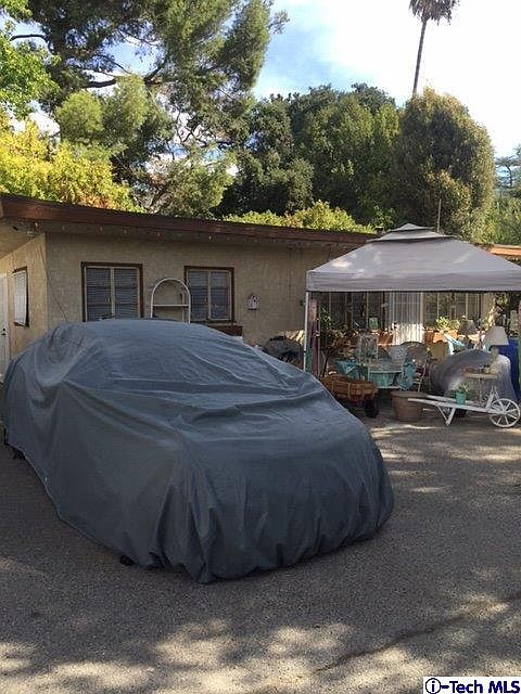 2nd image of 4602 Rockland Pl