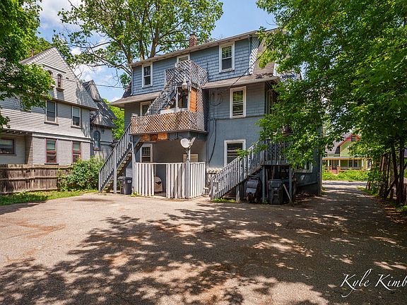 5th image of 908 S Park St
