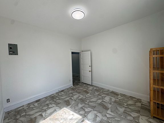 4th image of 358 Main St W #3