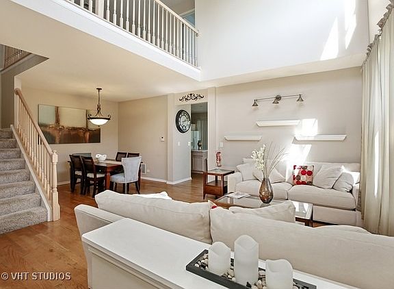 4th image of 555 Peregrine Pkwy