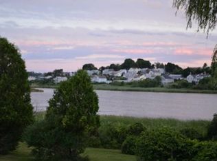 20 Dartmouth Rd, Ipswich, MA 01938