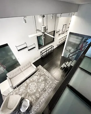 Rented by CRUM | media 38