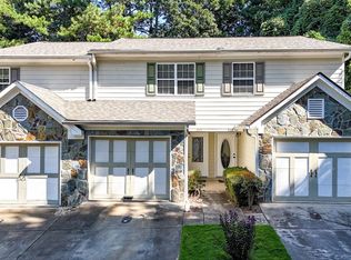 311 Brookside Way, Holly Springs, GA 30114