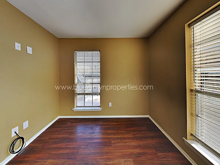 3627 Dickason Ave #E — Photo 10