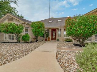 100 Hillview Cir, Dripping Springs, TX 78620