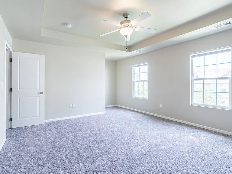 6909 Daniel Defoe Dr — Photo 2