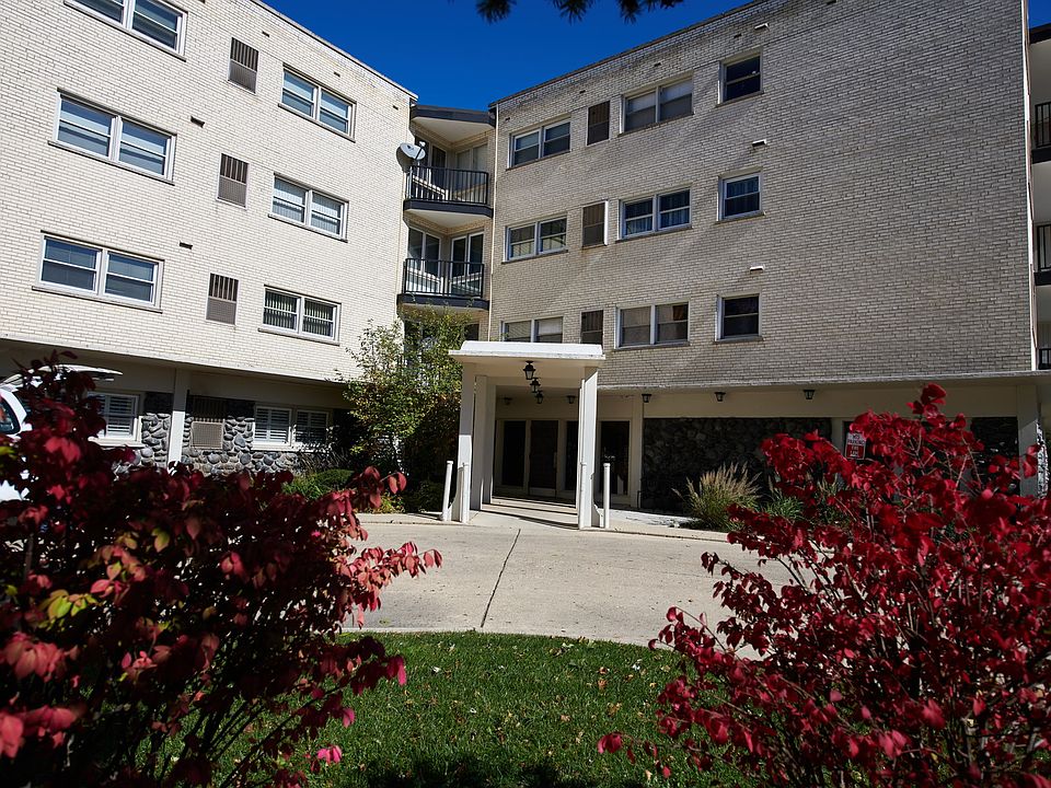 1st image of 8001 Lockwood Ave APT 402