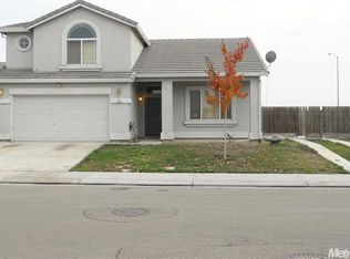 1976 Universal Dr, Stockton, CA 95206