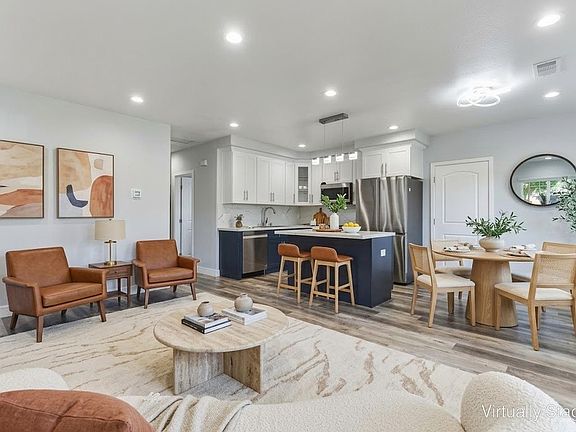 4th image of 37275 Dondero Way