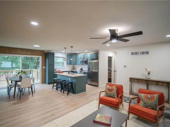 1215 Spring Garden St, Atchison, KS 66002