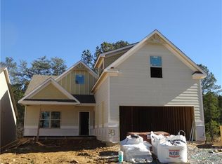 326 Hawthorne Ridge Cir, Dallas, GA 30132