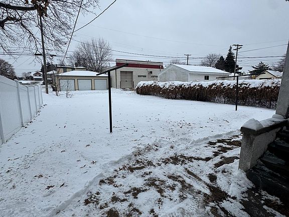 5th image of 934 Ottawa Ave