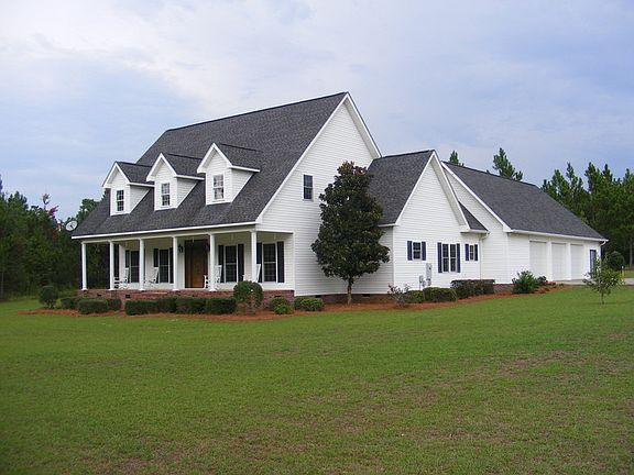 Side View When Driving Up Driveway