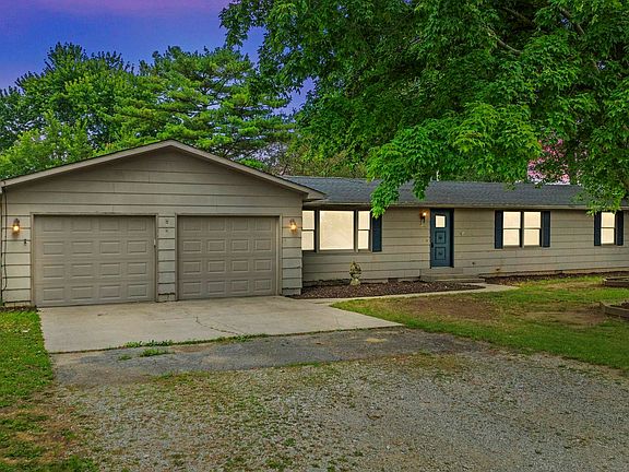 2nd image of 100 Southland Dr