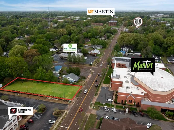 114 University St, Martin, TN 38237