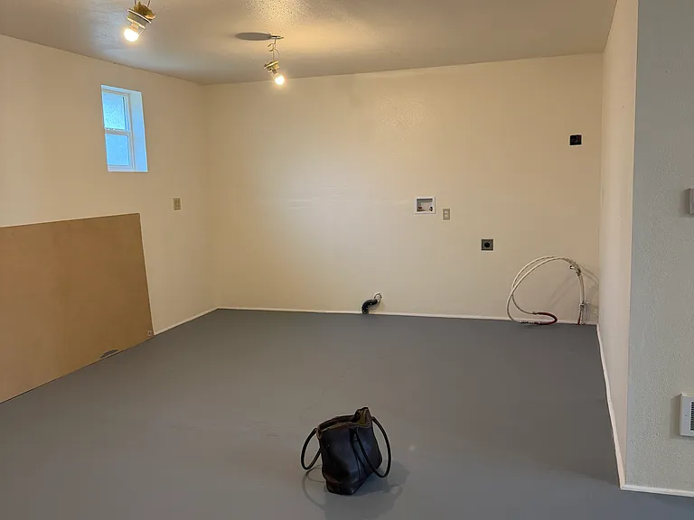 2215 Water Ave NE — Photo 5