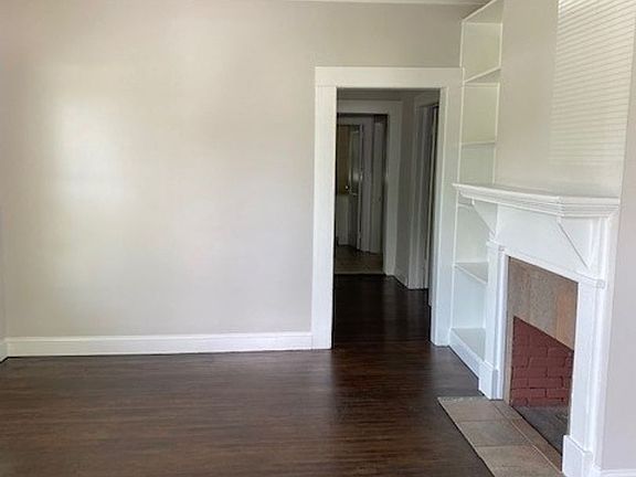 4th image of 148 E Church St