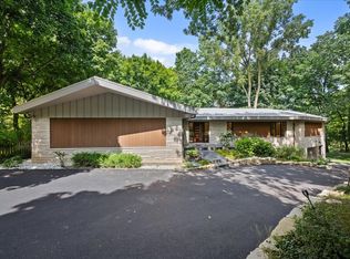 89 Cary Ave, Highland Park, IL 60035