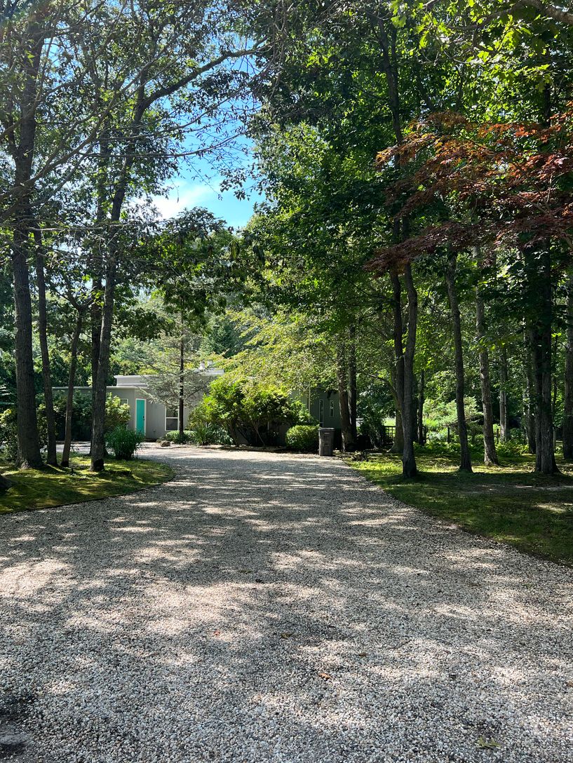 The house is very private, and is at the end of a dead end street, with a playground in walking dist