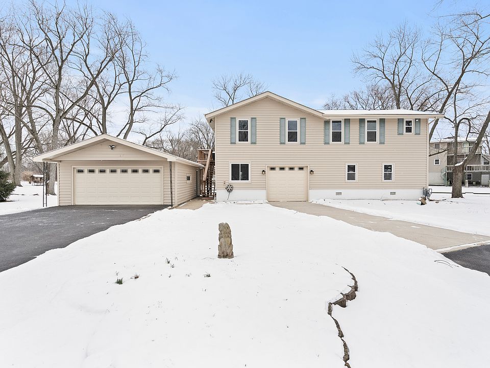 1st image of 26033 W Catfish Dr