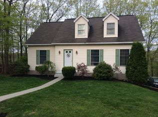 2504 Arbor Bluff Dr, Huntingdon, PA 16652