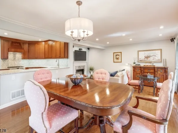 17 Meadowview Ln, Berkeley Heights Twp., NJ 07922