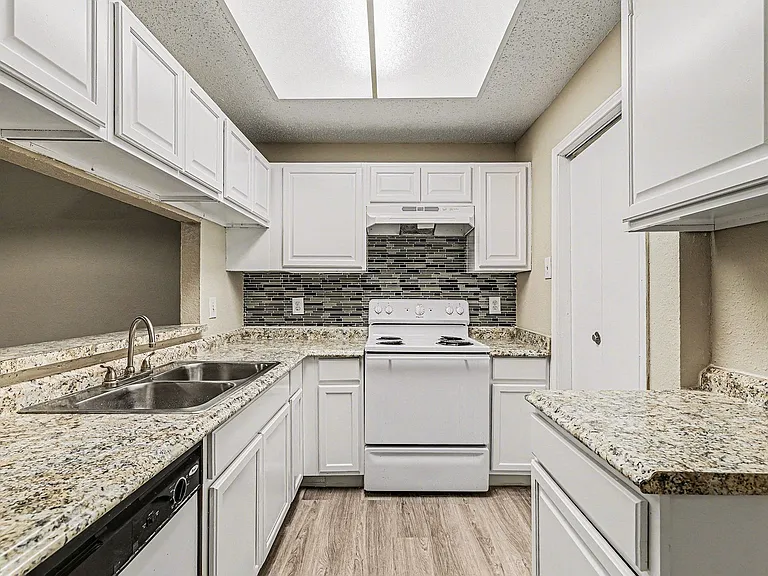 3607 W Northgate Dr #113 — Photo 6