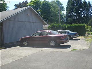 2nd image of 950 Orchard St N