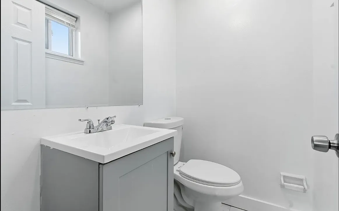 2 bed, 965 sqft, $1,675 — Photo 4