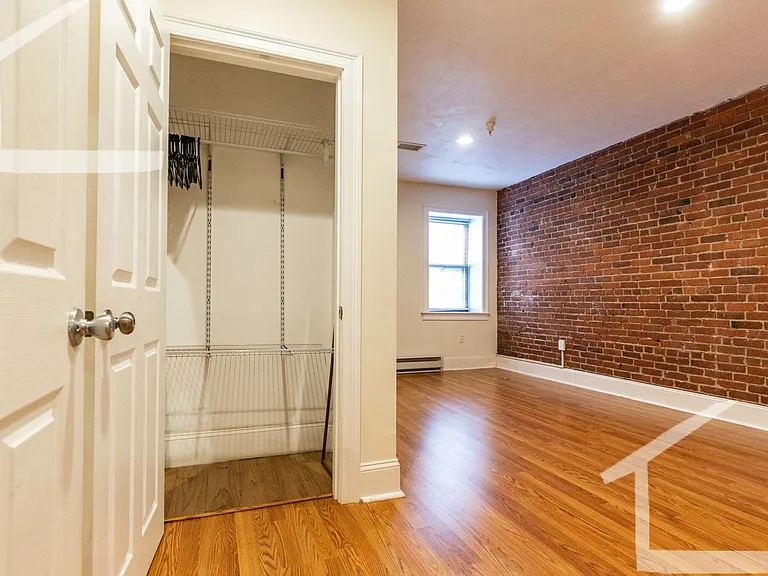1191 Beacon St #3 — Photo 11