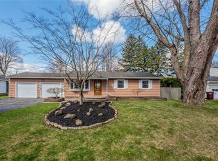 7 Del Verde Rd, Rochester, NY 14624