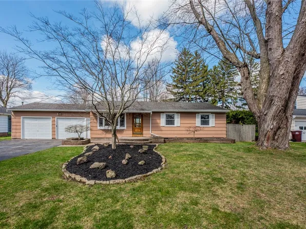 7 Del Verde Rd, Rochester, NY 14624