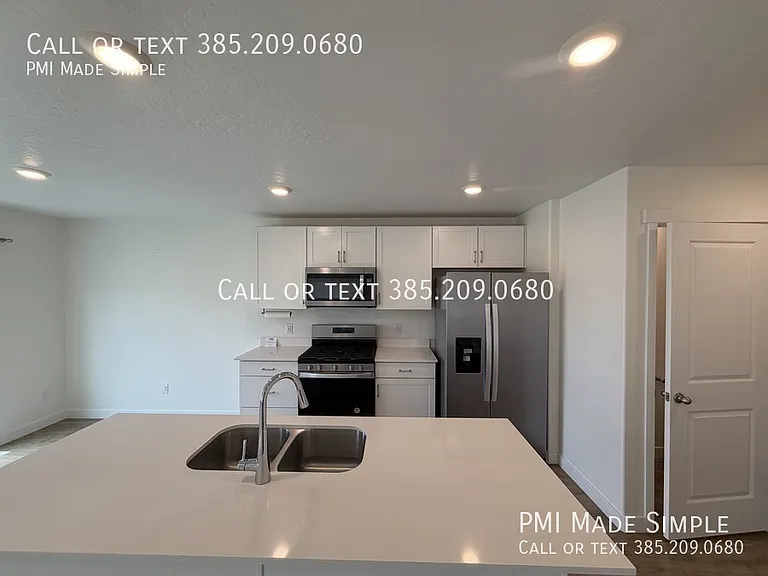 1356 S Windy Ridge Dr — Photo 3