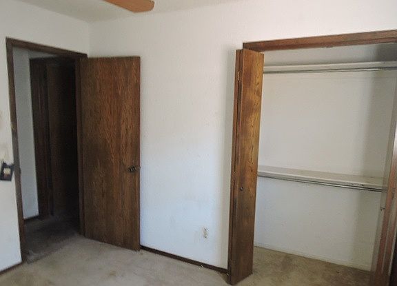 4th image of 11812 Price Dr