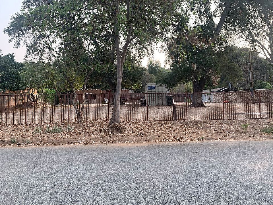 2nd image of 436 El Conejo Dr
