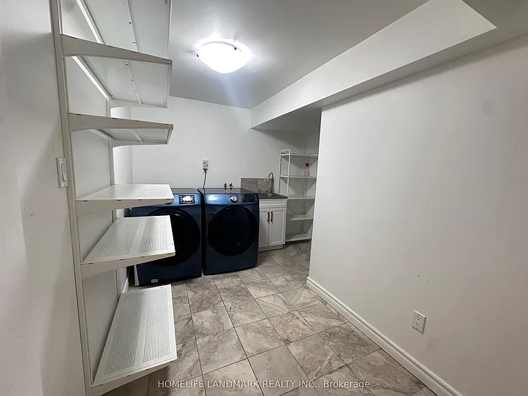 3 Padget Pl — Photo 24
