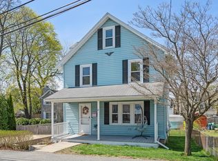 17 Bayard St, Dedham, MA 02026