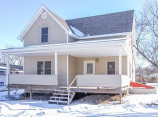 208 S Water St, Cambridge, IA 50046