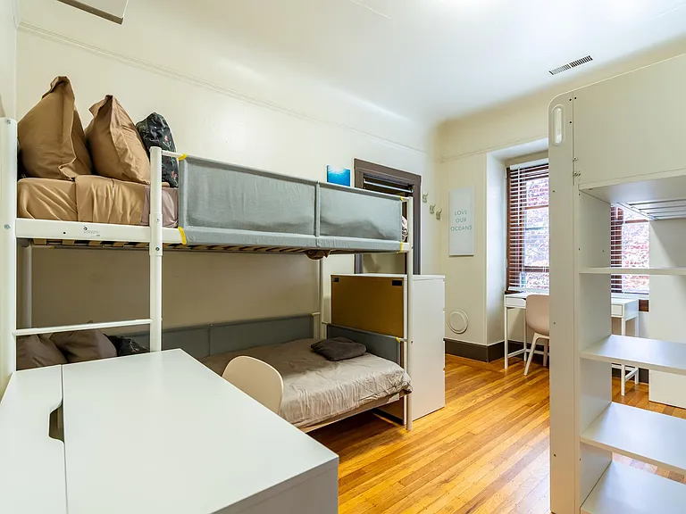 2427 Ellsworth St — Photo 30