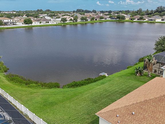 4th image of 1851 Bridgeport Cir