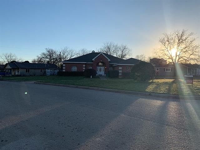 2nd image of 3510 Littlepage St